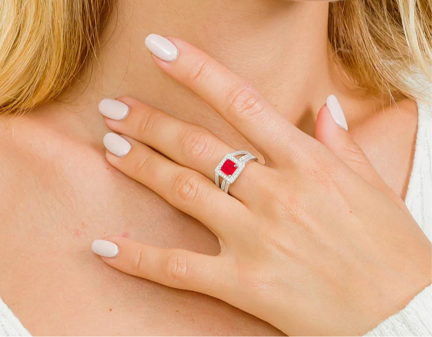 Royale Halo Ring