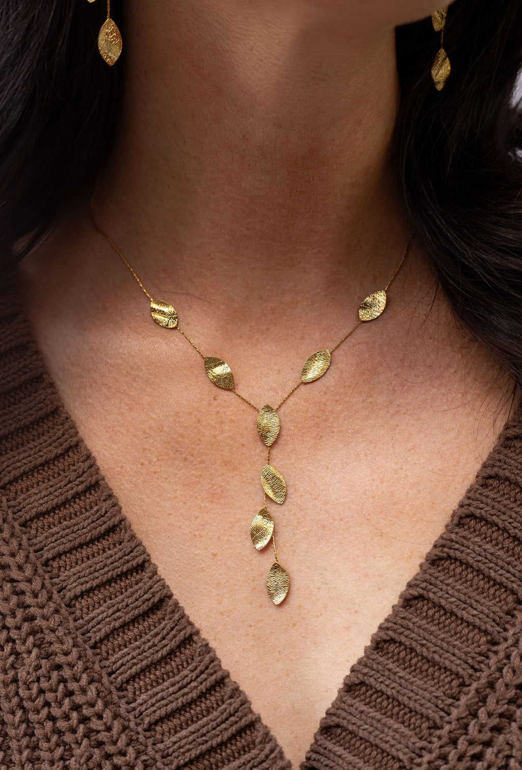 Elowen Lariat Necklace