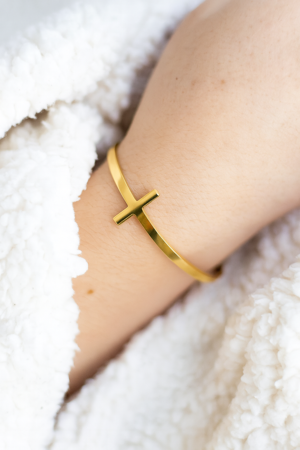 Faith & Strength Cross Cuff